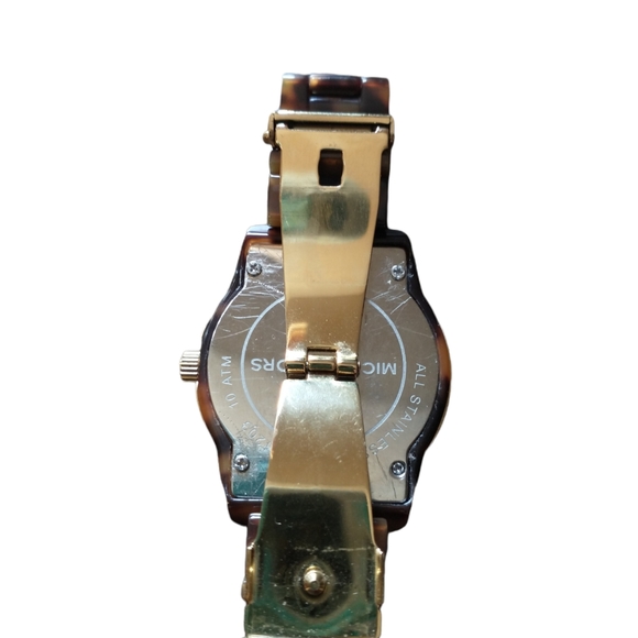 Michael Kors Tortoise Watch - Picture 3 of 5
